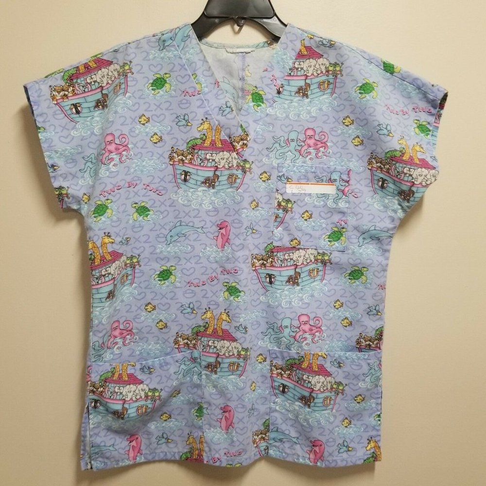 Nursing Scrubs Top Noah's Ark Slip On V Neck 44"